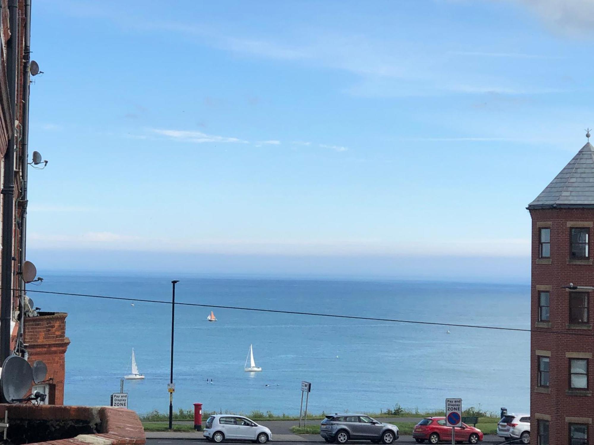 Retro Retreat, Sea View, Free Parking & Ev Plug-In Villa Whitby Exteriör bild
